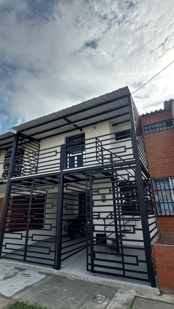 Casa en arriendo Valle Del Cauca Palmira Ub Tulipanes De La Italia Iv 55 m2 Habitaciones 2 Baños 2 Garajes 0 Precio $1100000