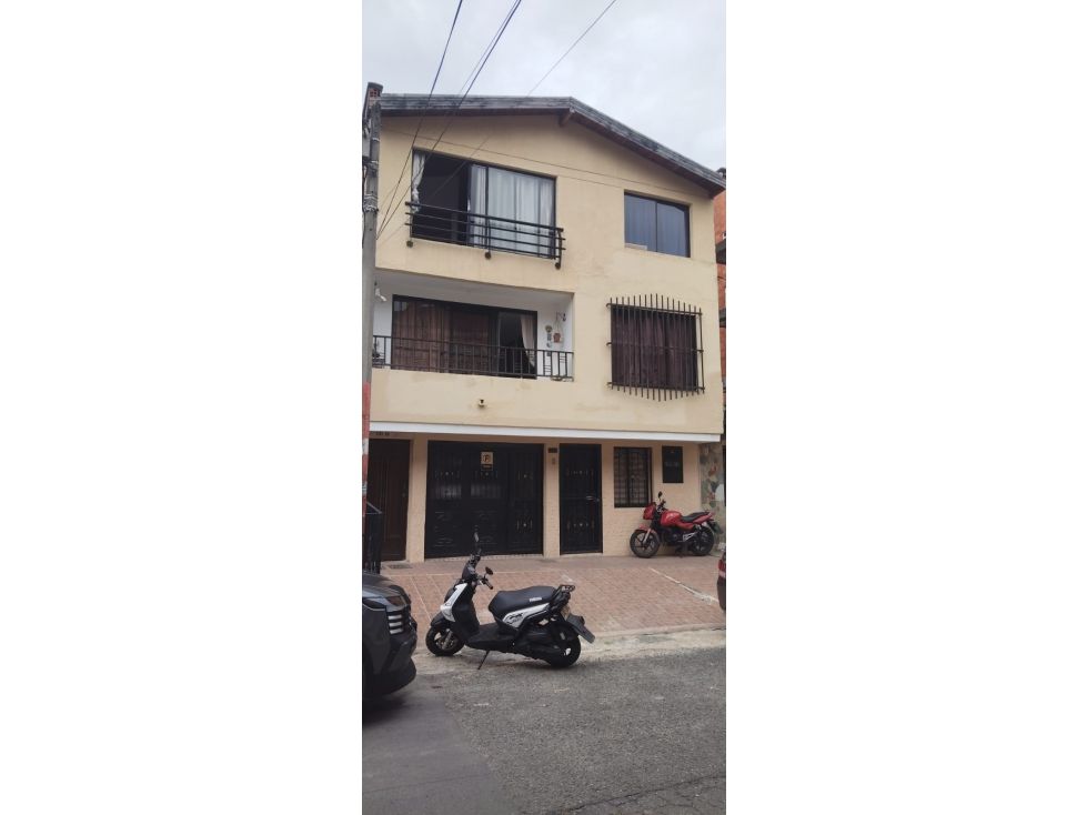 Apartamento en venta Antioquia Medellín San Bernardo 84 m2 Habitaciones 3 Baños 3 Garajes 0 Precio $400000000