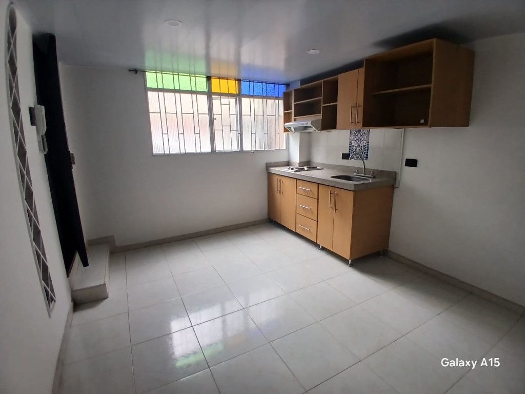 Apartaestudio en arriendo Cundinamarca Bogotá Bosque Calderón 18 m2 Habitaciones 1 Baños 1 Garajes 0 Precio $1350000