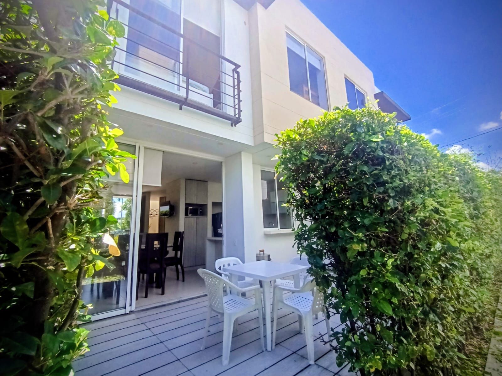 Casa en venta Cundinamarca Ricaurte Las Palmas 94 m2 Habitaciones 3 Baños 3 Garajes 2 Precio $350000000