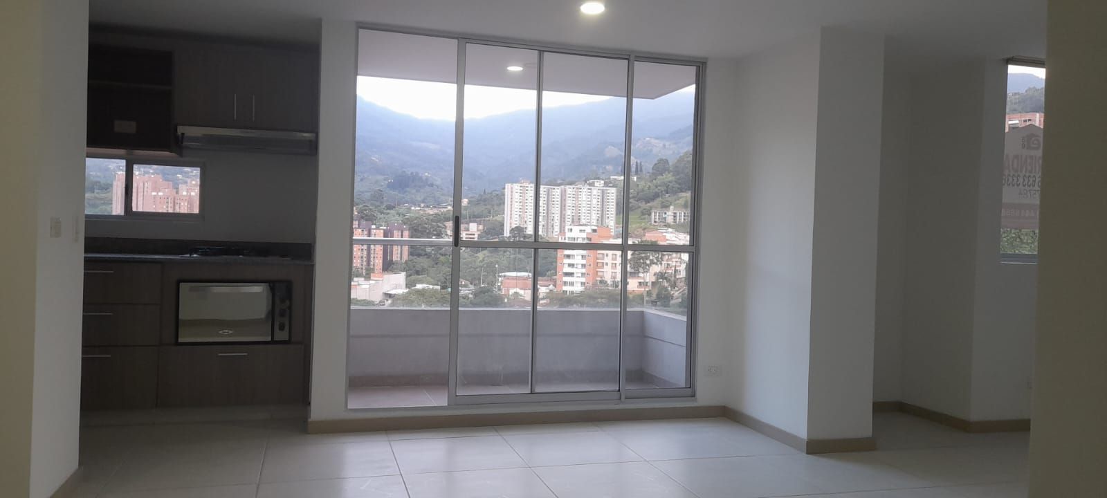 Apartamento en arriendo Antioquia Envigado Las Antillas 75 m2 Habitaciones 2 Baños 2 Garajes 1 Precio $2800000