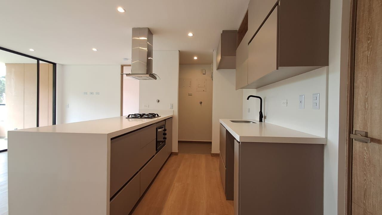 Apartamento en arriendo Antioquia El Retiro El Retiro 80 m2 Habitaciones 2 Baños 3 Garajes 2 Precio $4000000