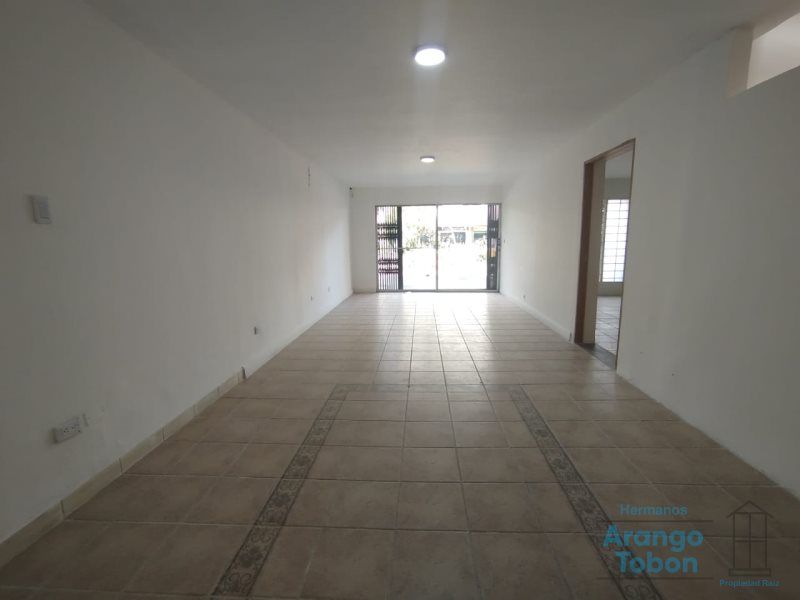 Local en arriendo Antioquia Medellín Villanueva 90 m2 Habitaciones 0 Baños 1 Garajes 0 Precio $5500000