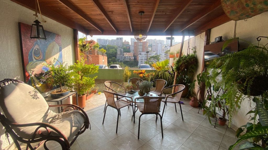 Apartamento en venta Valle Del Cauca Cali Normandía 126 m2 Habitaciones 3 Baños 2 Garajes 2 Precio $570000000