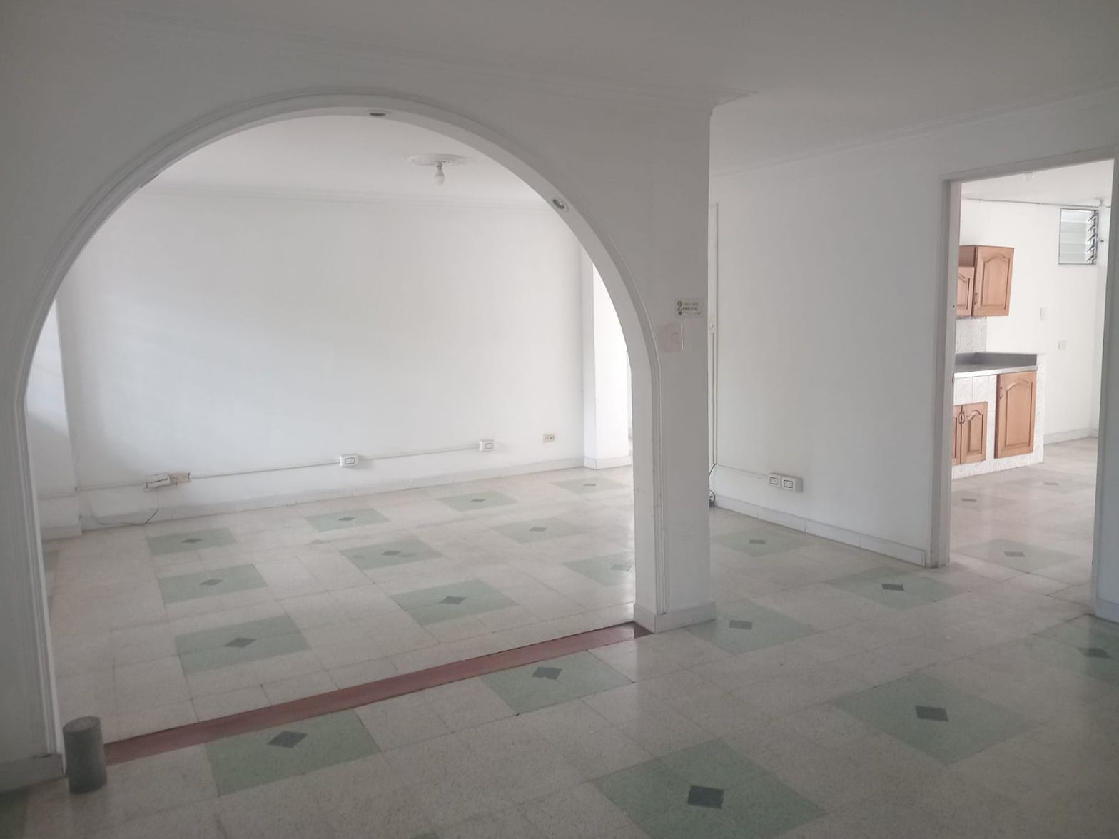 Apartamento en arriendo o venta Antioquia Medellín Suramericana 212 m2 Habitaciones 4 Baños 2 Garajes 1 Precio venta $610000000 Precio arriendo $4200000