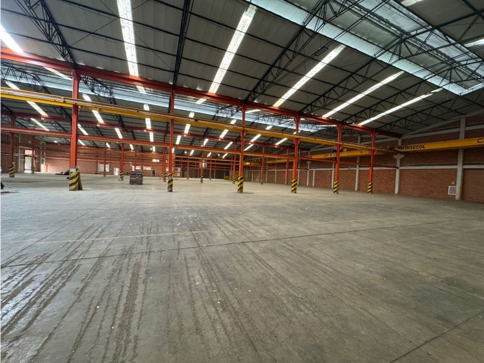 Bodega en arriendo Cundinamarca Funza Centro 7572 m2 Habitaciones 0 Baños 4 Garajes 0 Precio $151440000
