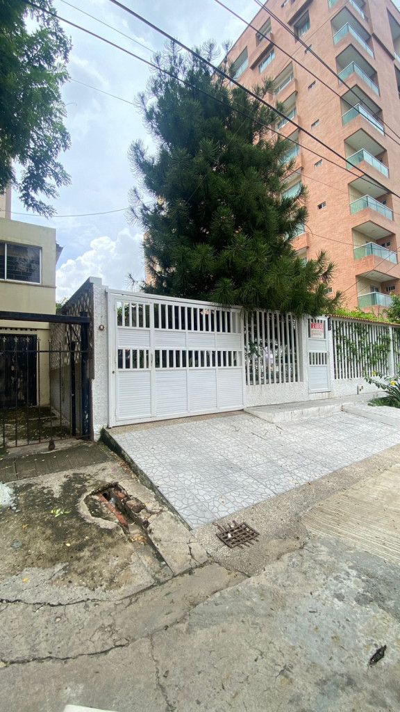Apartaestudio en arriendo Atlántico Barranquilla Andalucia 40 m2 Habitaciones 1 Baños 1 Garajes 0 Precio $1500000
