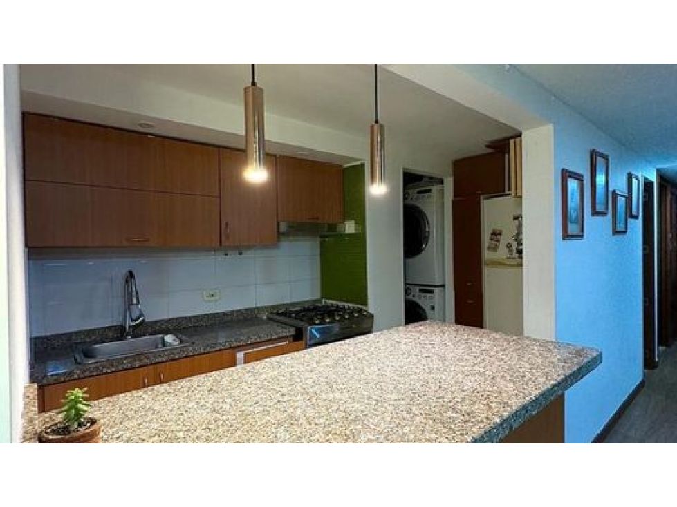 Apartamento en venta Cundinamarca Bogotá El Dorado 80 m2 Habitaciones 3 Baños 2 Garajes 1 Precio $360000000