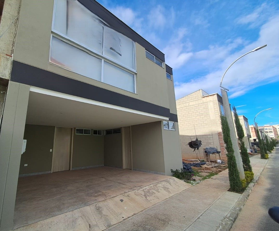 Casa en arriendo Antioquia Rionegro Gualanday 180 m2 Habitaciones 3 Baños 3 Garajes 2 Precio $6200000