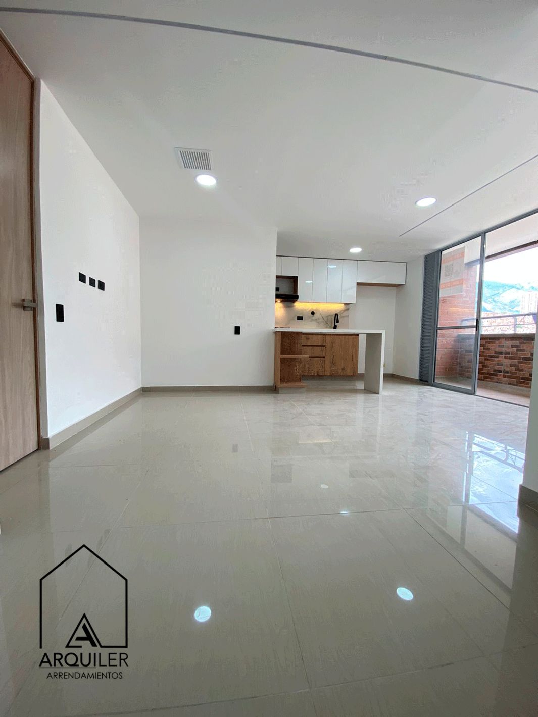 Apartamento en arriendo Antioquia Bello Zona Industrial 1 35 m2 Habitaciones 1 Baños 1 Garajes 0 Precio $2500000