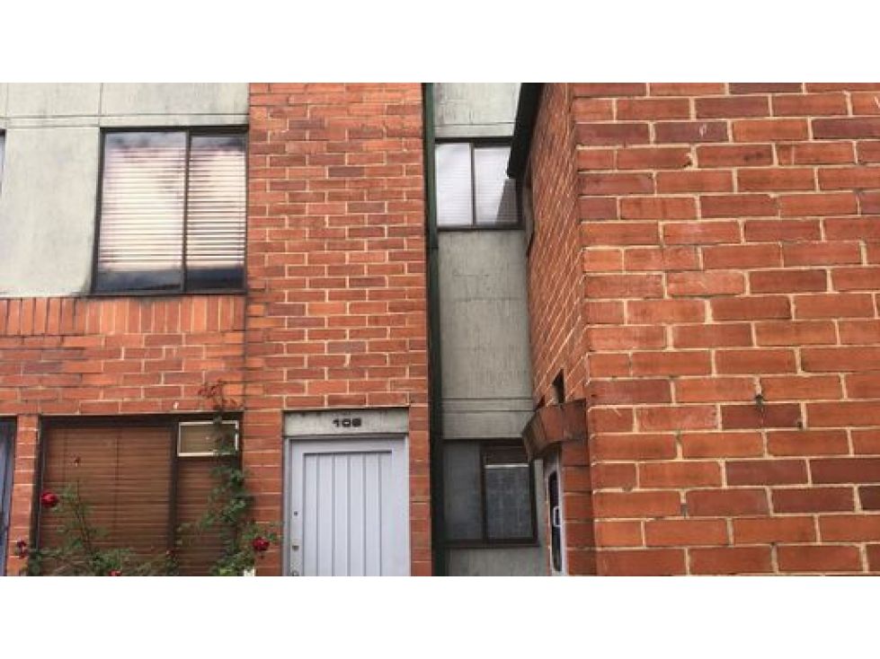 Casa en venta Cundinamarca Bogotá Cr Quintas De Santa Barbara Et Vi-i 69 m2 Habitaciones 3 Baños 2 Garajes 1 Precio $450000000