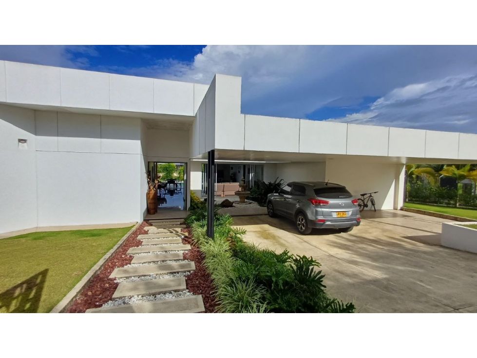 Casa en venta Risaralda Pereira Pereira 450 m2 Habitaciones 5 Baños 5 Garajes 6 Precio $1200000000