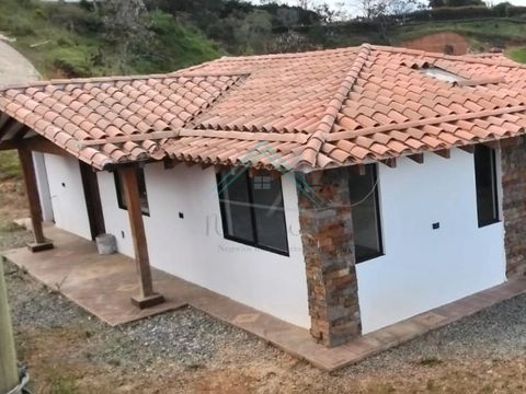 Casa en arriendo Antioquia Rionegro Cuatro Esquinas 700 m2 Habitaciones 3 Baños 2 Garajes 1 Precio $3000000