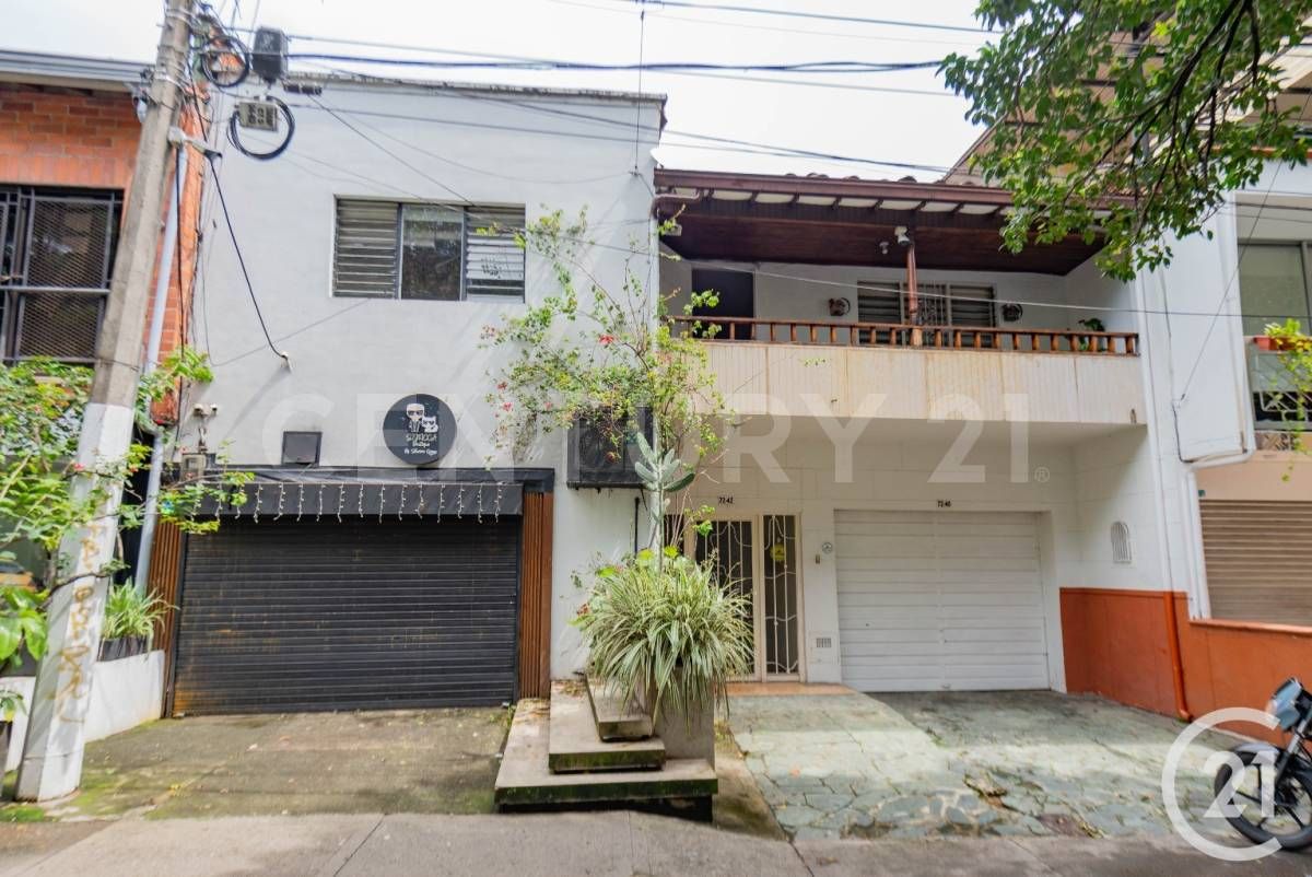 Casa en venta Antioquia Medellín Bolivariana 406 m2 Habitaciones 6 Baños 4 Garajes 6 Precio $2400000000