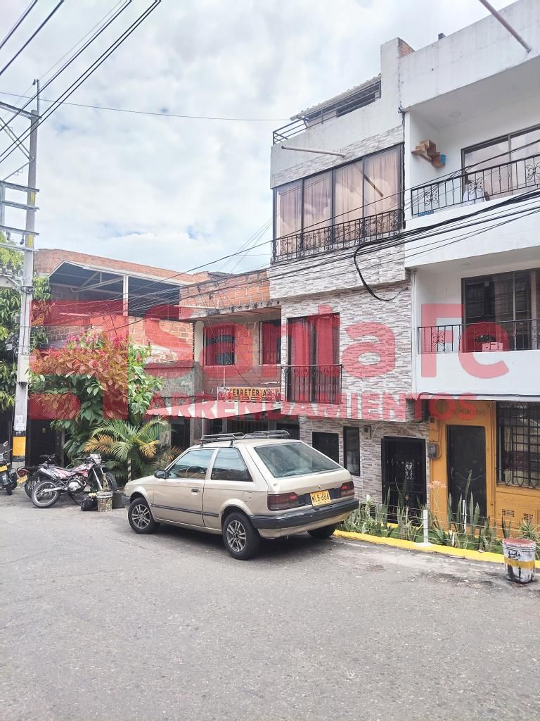 Apartamento en arriendo Antioquia Medellín Berlin 26 m2 Habitaciones 1 Baños 1 Garajes 0 Precio $800000