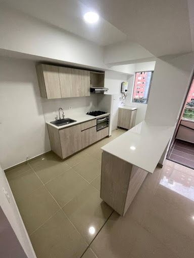 Apartamento en arriendo Antioquia Medellín Santa Rosa De Lima 75 m2 Habitaciones 3 Baños 2 Garajes 1 Precio $2700000