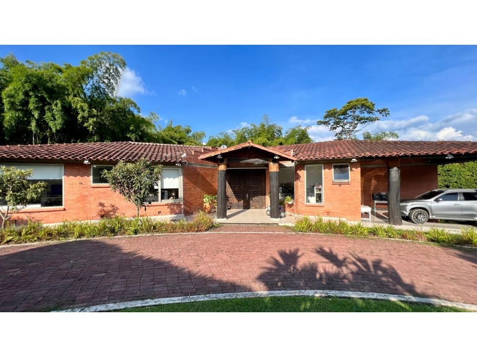 Casa Campestre en venta Risaralda Pereira Pereira 430 m2 Habitaciones 5 Baños 4 Garajes 2 Precio $2100000000