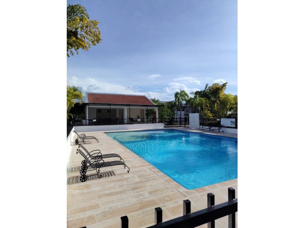 Casa en arriendo o venta Huila Neiva Co Portal Del Campo 210 m2 Habitaciones 6 Baños 5 Garajes 2 Precio venta $800000000 Precio arriendo $5000000