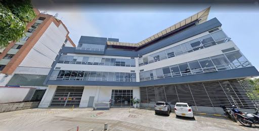 Edificio en venta Valle Del Cauca Cali San Vicente 4416 m2 Habitaciones 40 Baños 8 Garajes 73 Precio $16000000000