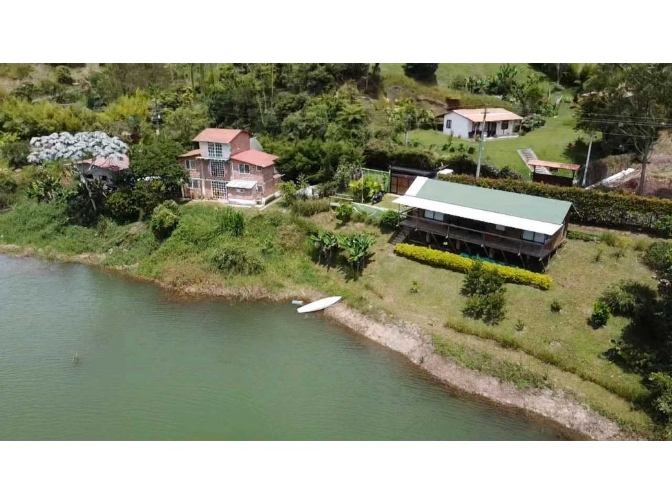 Casa Campestre en venta Antioquia Peñol Peñol 70 m2 Habitaciones 2 Baños 2 Garajes 2 Precio $980000000