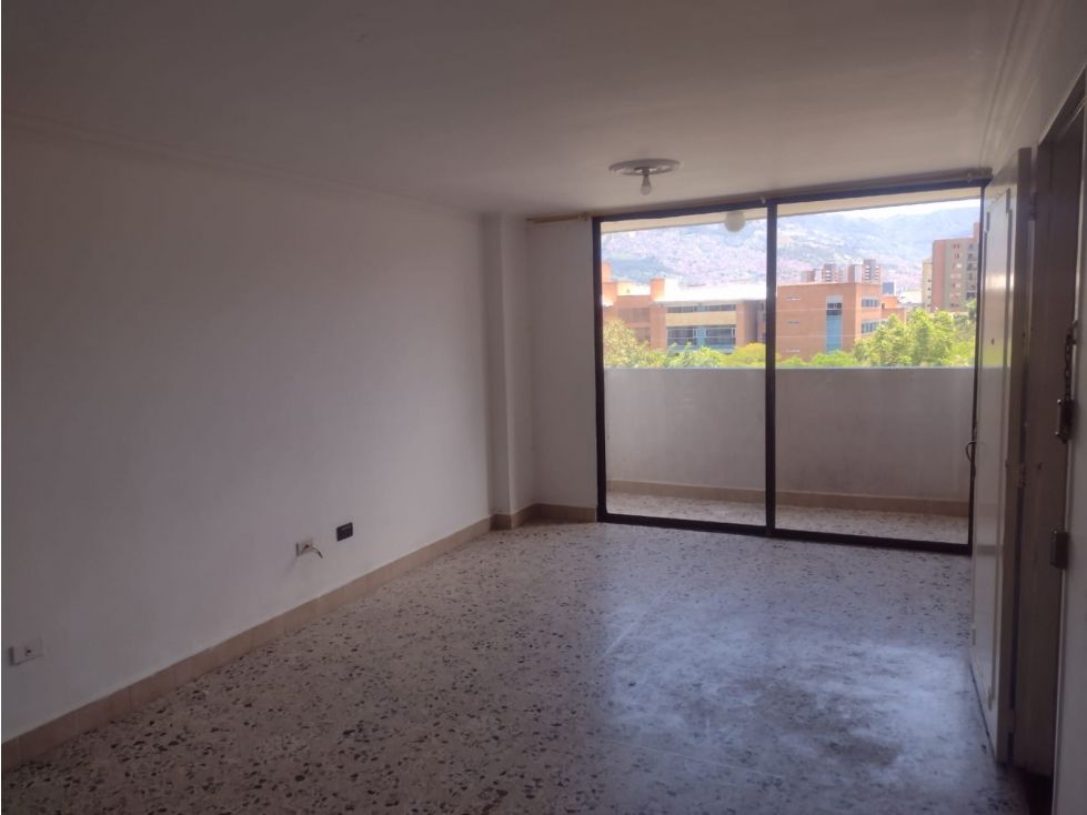 Apartamento en venta Antioquia Medellín Bolivariana 102 m2 Habitaciones 4 Baños 3 Garajes 2 Precio $580000000