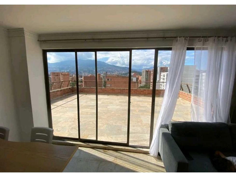 Apartamento en venta Antioquia Medellín Los Conquistadores 212 m2 Habitaciones 3 Baños 3 Garajes 2 Precio $1100000000