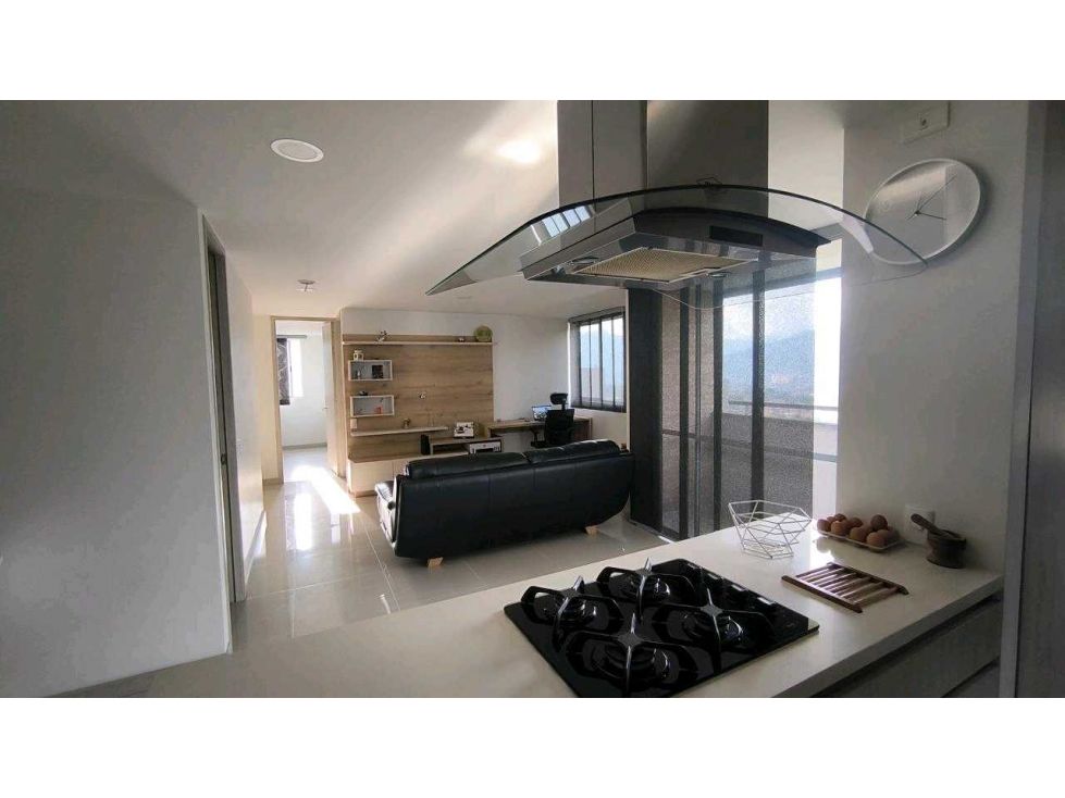 Apartamento en venta Antioquia Envigado El Chinguí 74 m2 Habitaciones 2 Baños 2 Garajes 1 Precio $565000000
