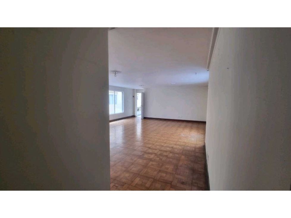 Apartamento en venta Antioquia Medellín Laureles 150 m2 Habitaciones 4 Baños 3 Garajes 1 Precio $700000000