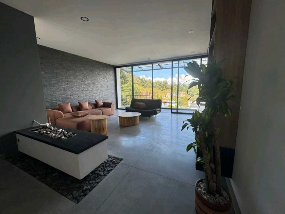 Casa Campestre en venta Antioquia Envigado Envigado 248 m2 Habitaciones 3 Baños 5 Garajes 4 Precio $2650000000