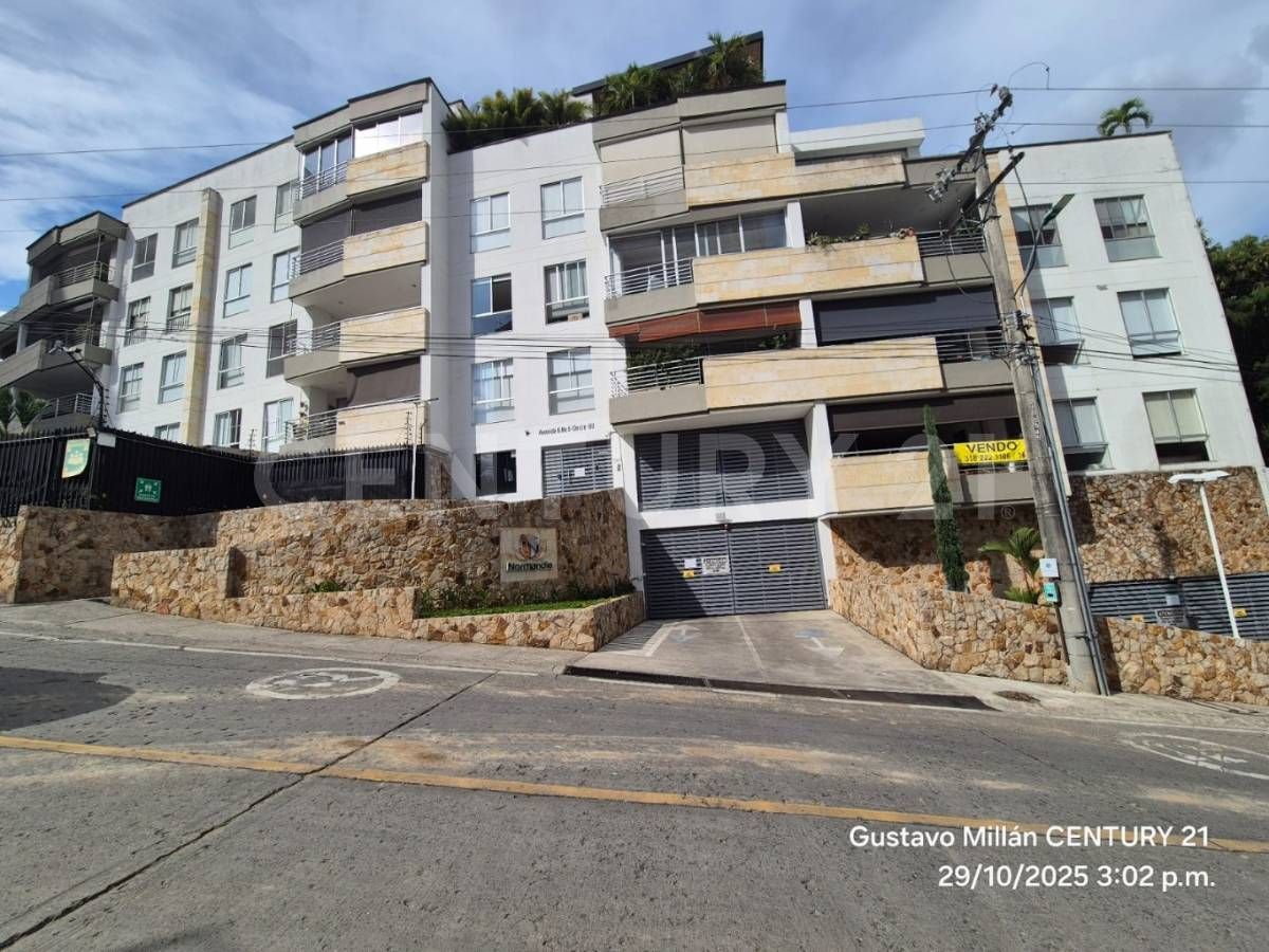 Apartamento en venta Valle Del Cauca Cali Normandía 139 m2 Habitaciones 3 Baños 3 Garajes 2 Precio $720000000