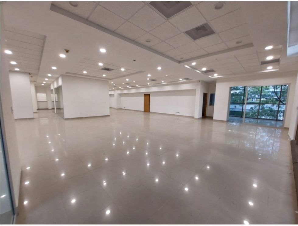 Oficina en arriendo Antioquia Medellín Patio Bonito 418 m2 Habitaciones 0 Baños 4 Garajes 11 Precio $39000000