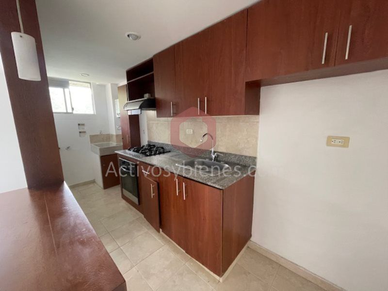 Apartamento en arriendo Antioquia Medellín Loma De Los Bernal 65 m2 Habitaciones 3 Baños 2 Garajes 1 Precio $2800000