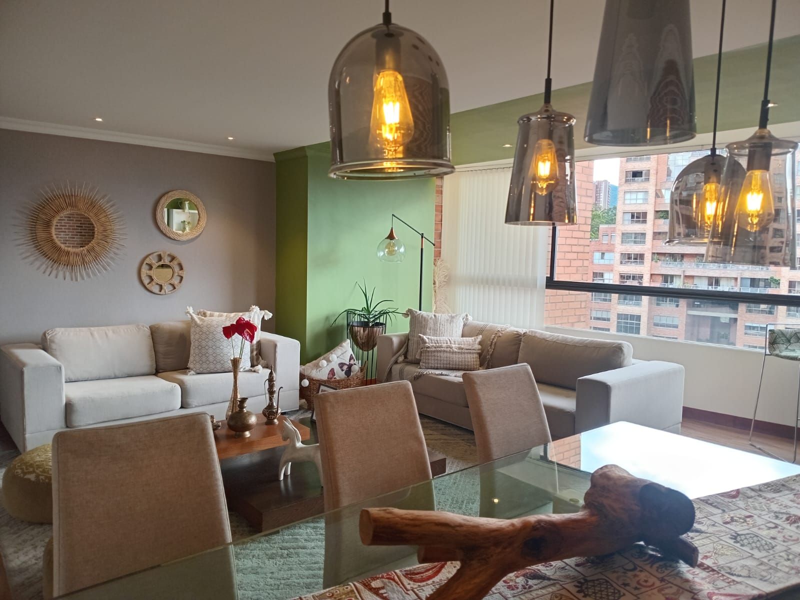 Apartamento en arriendo Antioquia Medellín El Pinal 133 m2 Habitaciones 3 Baños 2 Garajes 2 Precio $7000000