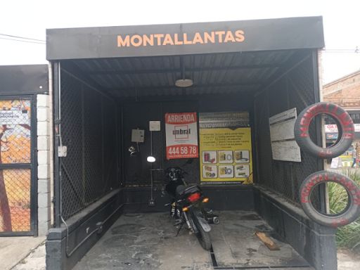 Local en arriendo Antioquia Medellín Caribe 8 m2 Habitaciones 0 Baños 0 Garajes 0 Precio $1100000