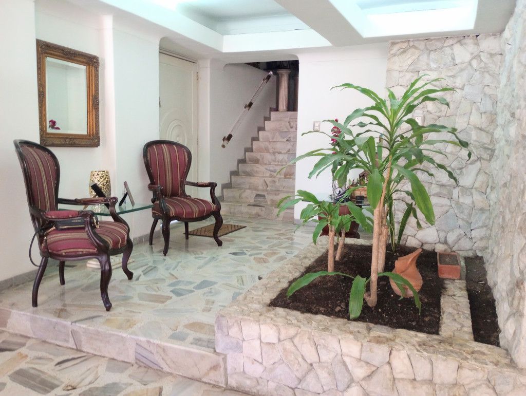 Apartamento en venta Valle Del Cauca Cali Granada 193 m2 Habitaciones 3 Baños 3 Garajes 2 Precio $650000000