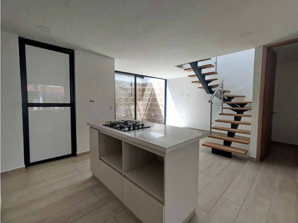 Casa en arriendo Antioquia La Ceja Fray Eugenio Ramirez Salazar 140 m2 Habitaciones 3 Baños 3 Garajes 1 Precio $3600000