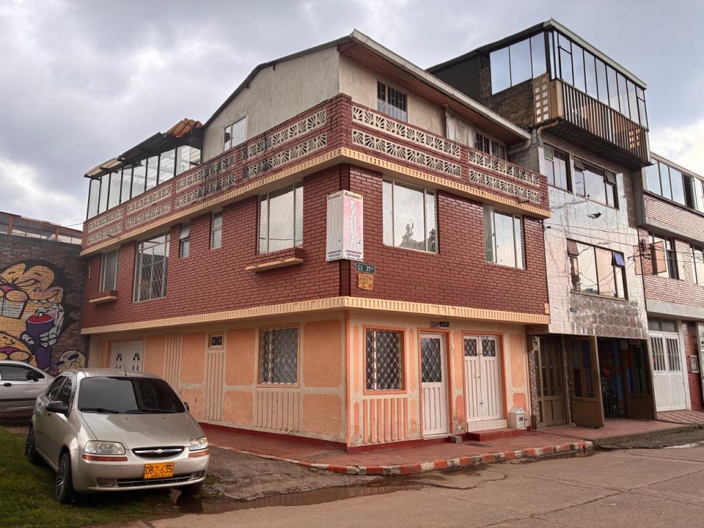 Casa en venta Cundinamarca Bogotá San Cristobal 214 m2 Habitaciones 6 Baños 3 Garajes 1 Precio $630000000