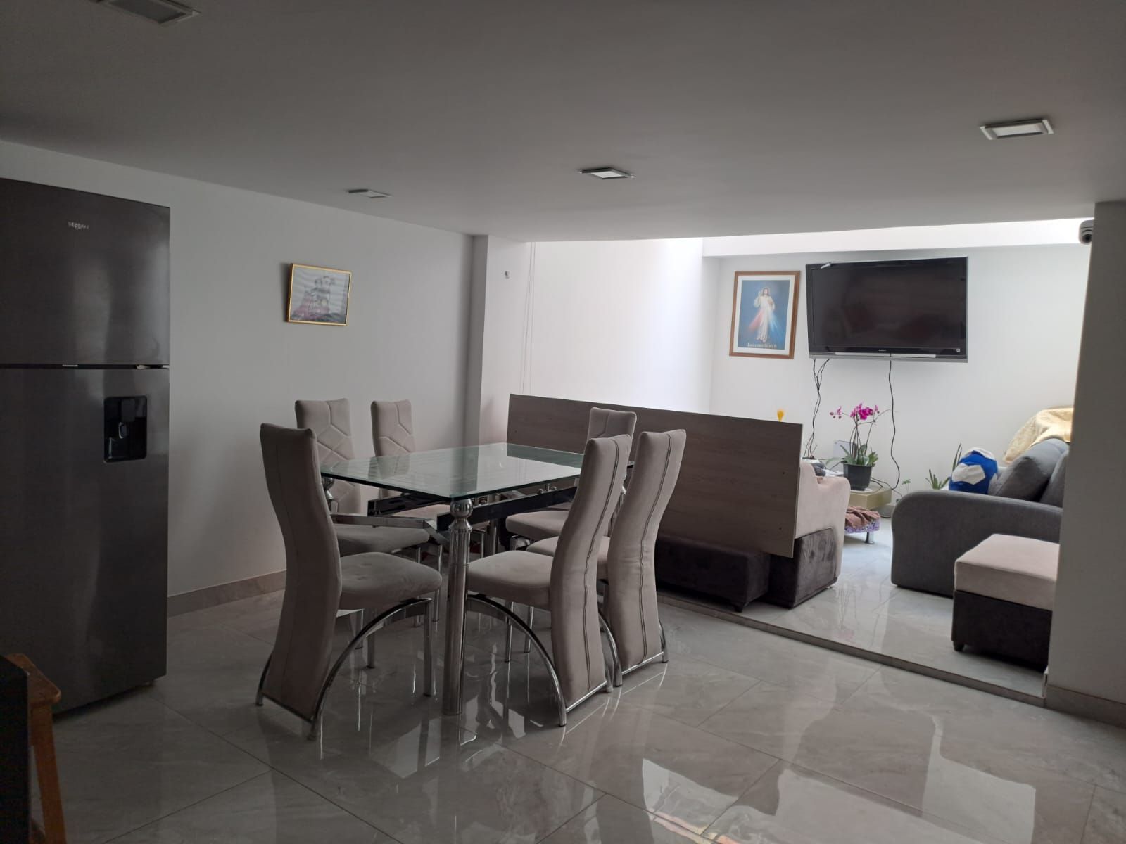 Apartamento en venta Cundinamarca Bogotá Cedritos - Edif Alvers 106 m2 Habitaciones 3 Baños 3 Garajes 1 Precio $580000000