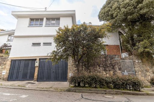 Casa en arriendo Cundinamarca Bogotá La Salle 180 m2 Habitaciones 3 Baños 2 Garajes 1 Precio $5500000
