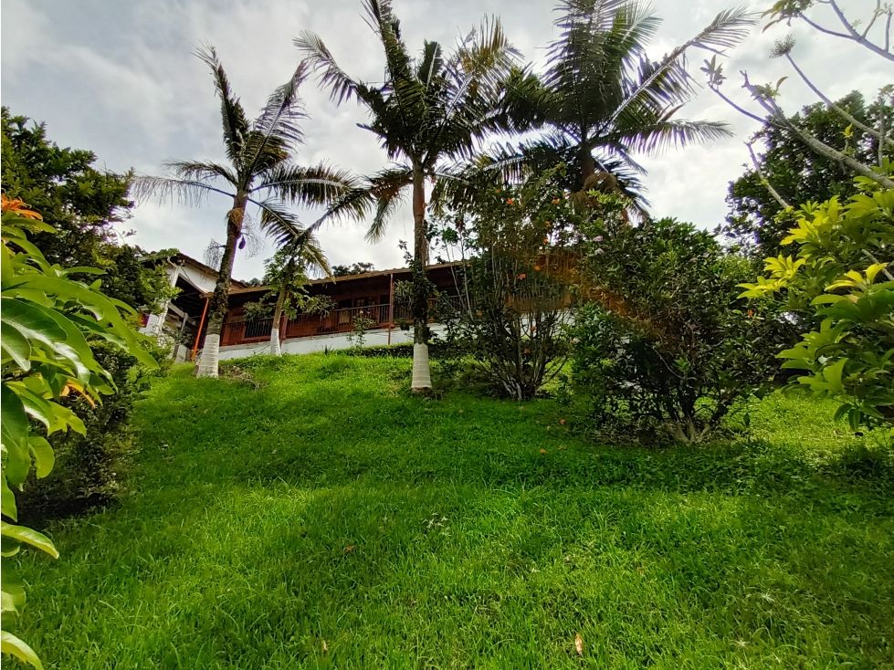Finca en venta Antioquia Caldas Caldas 350 m2 Habitaciones 4 Baños 3 Garajes 2 Precio $900000000