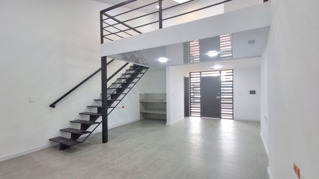 Oficina en arriendo Cundinamarca Bogotá Normandia Occidental 53 m2 Habitaciones 0 Baños 1 Garajes 1 Precio $3650000