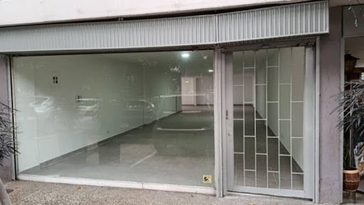 Local en arriendo Antioquia Medellín Manila 120 m2 Habitaciones 0 Baños 1 Garajes 0 Precio $8800000