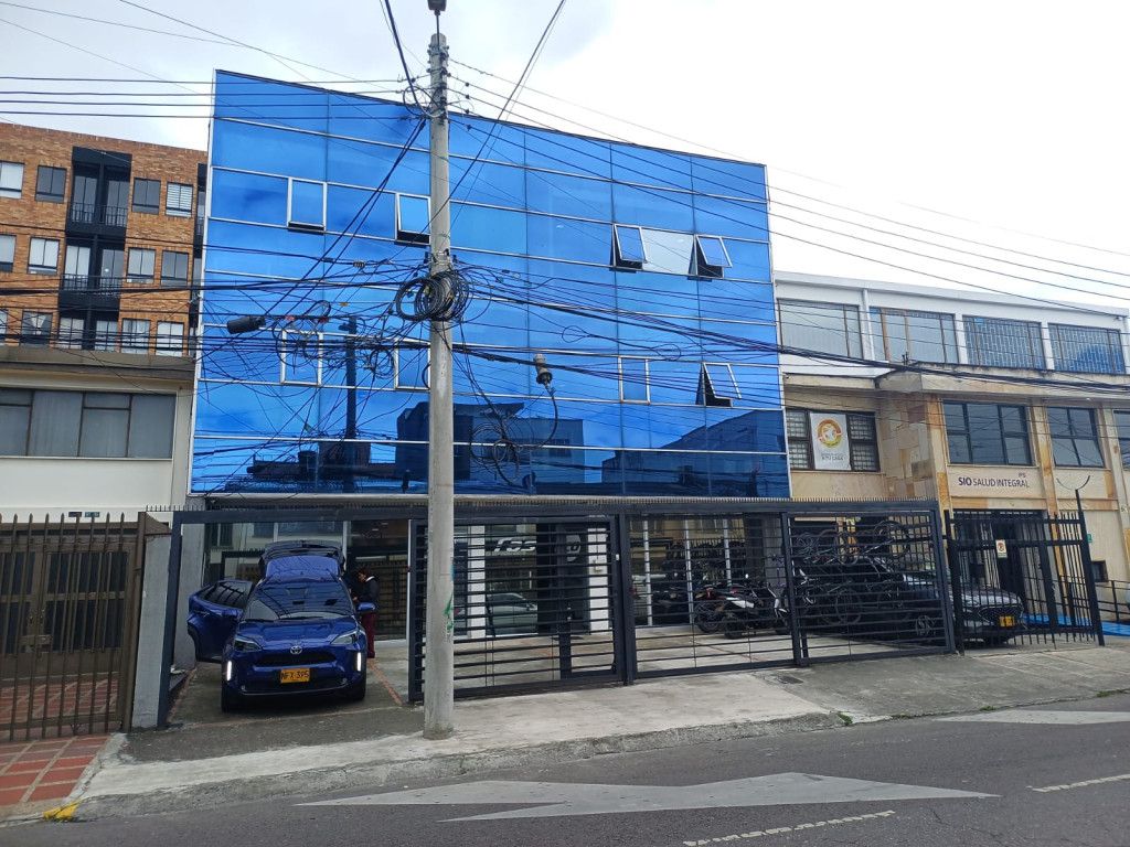 Edificio en arriendo Cundinamarca Bogotá La Castellana 700 m2 Habitaciones 0 Baños 10 Garajes 4 Precio $16000000