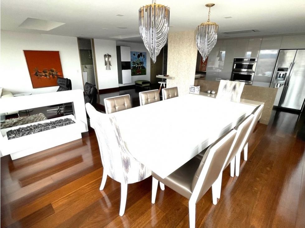 Apartamento en arriendo Cundinamarca Bogotá El Refugio 160 m2 Habitaciones 3 Baños 5 Garajes 2 Precio $9900000