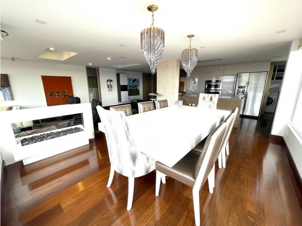 Apartamento en arriendo Cundinamarca Bogotá El Refugio 160 m2 Habitaciones 3 Baños 5 Garajes 2 Precio $9900000