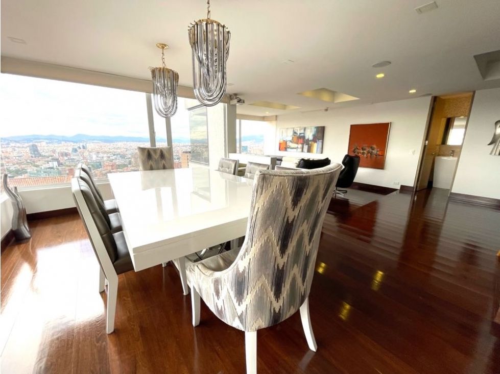 Apartamento en arriendo Cundinamarca Bogotá El Refugio 160 m2 Habitaciones 3 Baños 5 Garajes 2 Precio $9900000