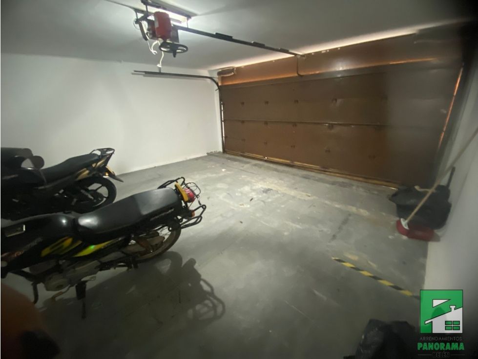 Casa en arriendo Antioquia Medellín Rosales 120 m2 Habitaciones 3 Baños 3 Garajes 3 Precio $4581000