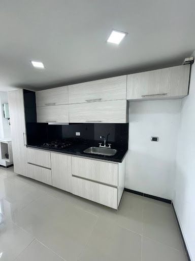 Apartamento en arriendo Antioquia La Estrella Ancón San Martín 70 m2 Habitaciones 3 Baños 2 Garajes 1 Precio $2300000