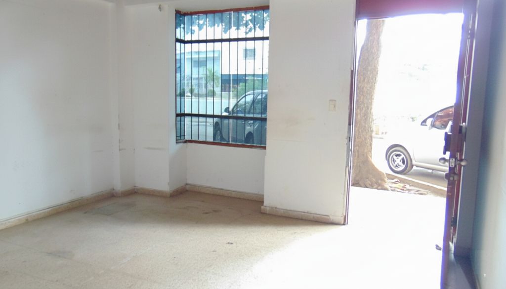 Oficina en arriendo Bolívar Cartagena Ceballos 45 m2 Habitaciones 0 Baños 1 Garajes 1 Precio $2400000