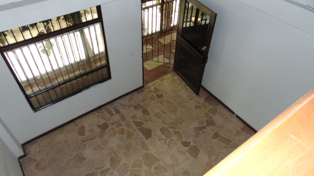 Oficina en arriendo Bolívar Cartagena Ceballos 45 m2 Habitaciones 0 Baños 1 Garajes 1 Precio $2400000